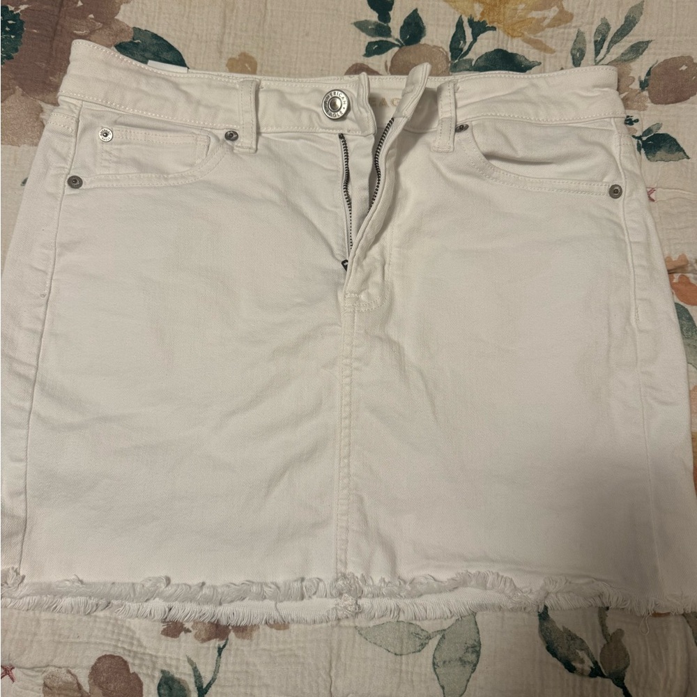 American Eagle White Denim Skirt